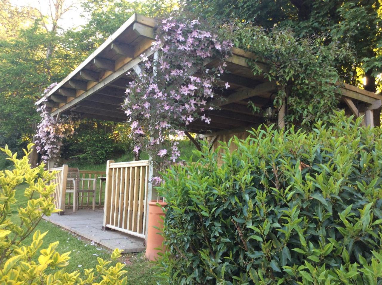 The Lodge Brecon B&B Exteriör bild