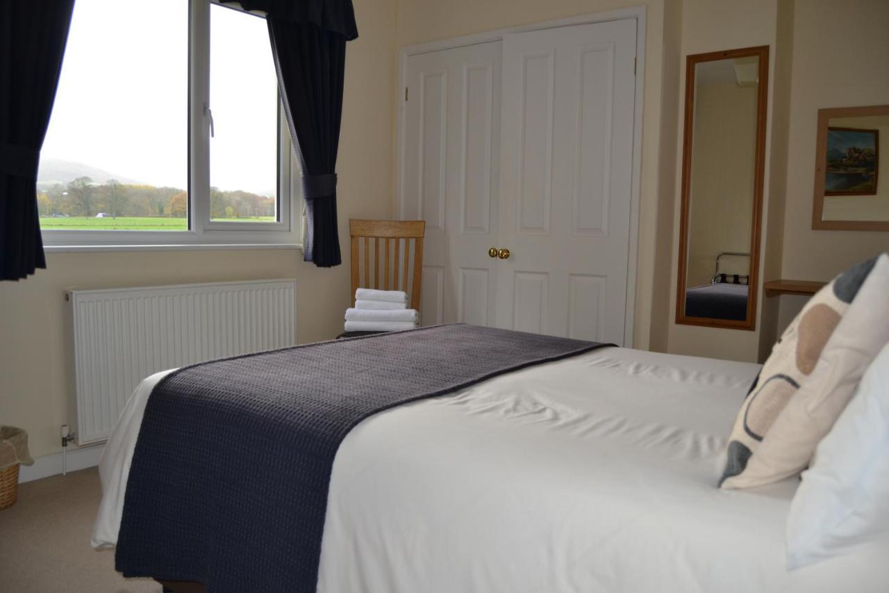 The Lodge Brecon B&B Exteriör bild
